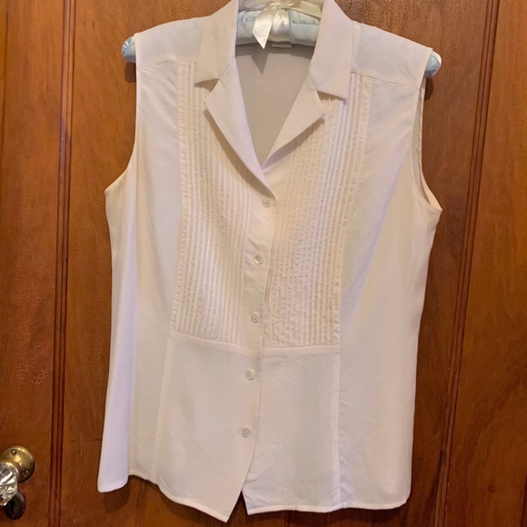 "Due per Due Collection" silk top; ivory, sleeveless, button-down, 8, EUC - Picture 1 of 6